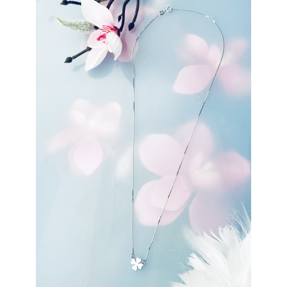 Srebrny naszyjnik czterolistna koniczynka