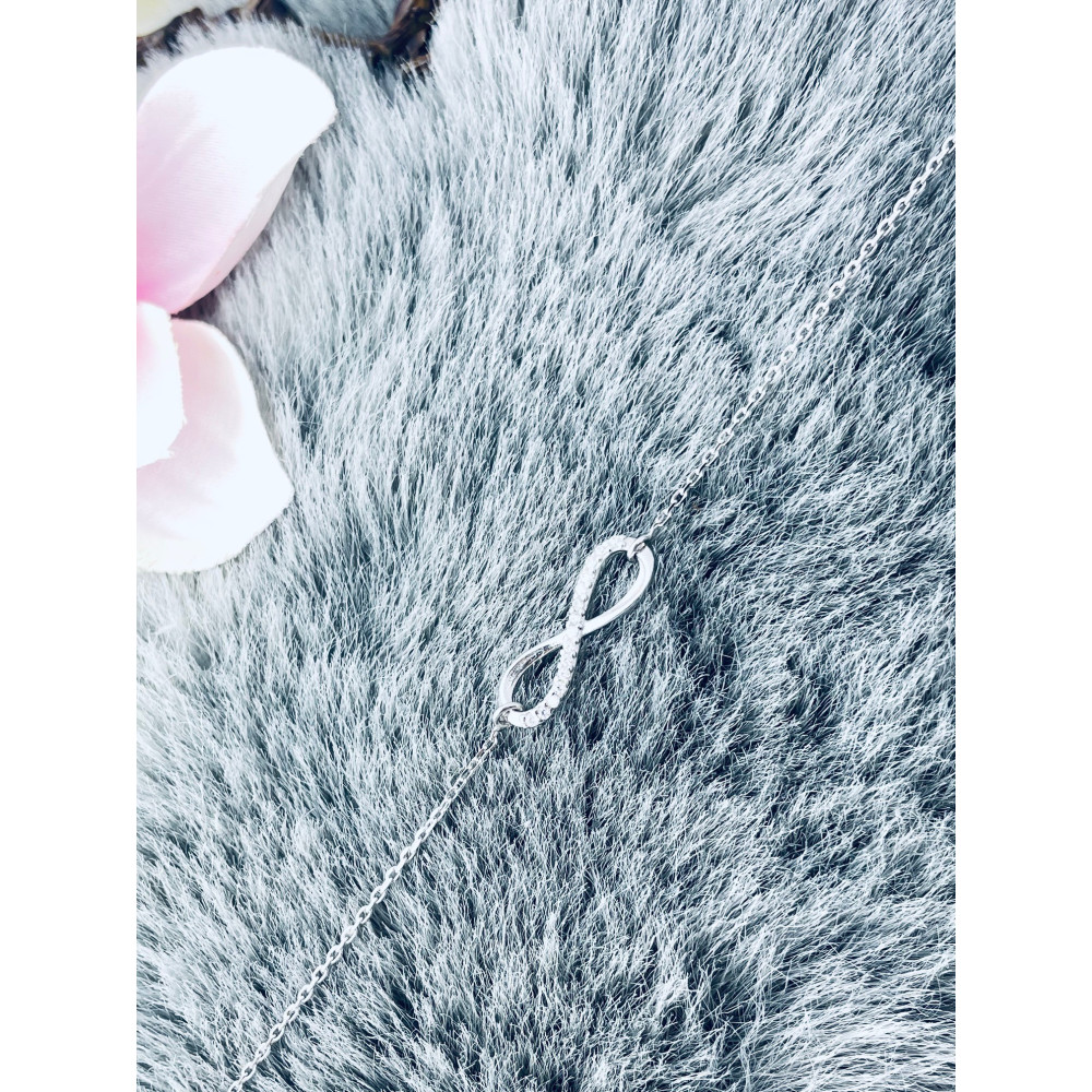 Srebrna bransoletka nieskończoność z cyrkoniami