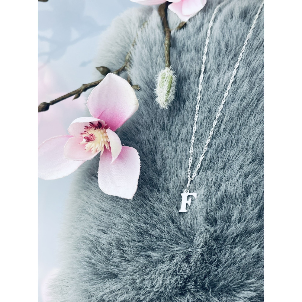 Srebrny wisiorek zawieszka literka F
