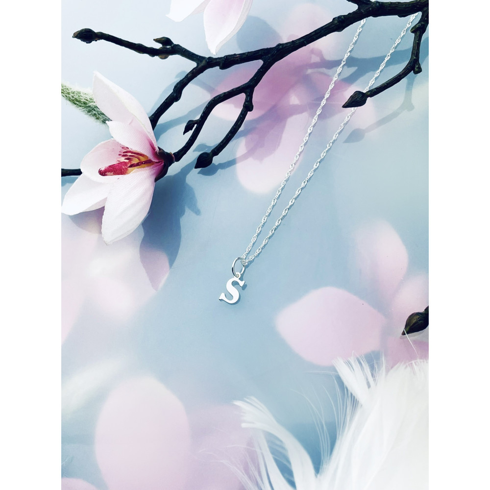 Srebrny wisiorek zawieszka literka S