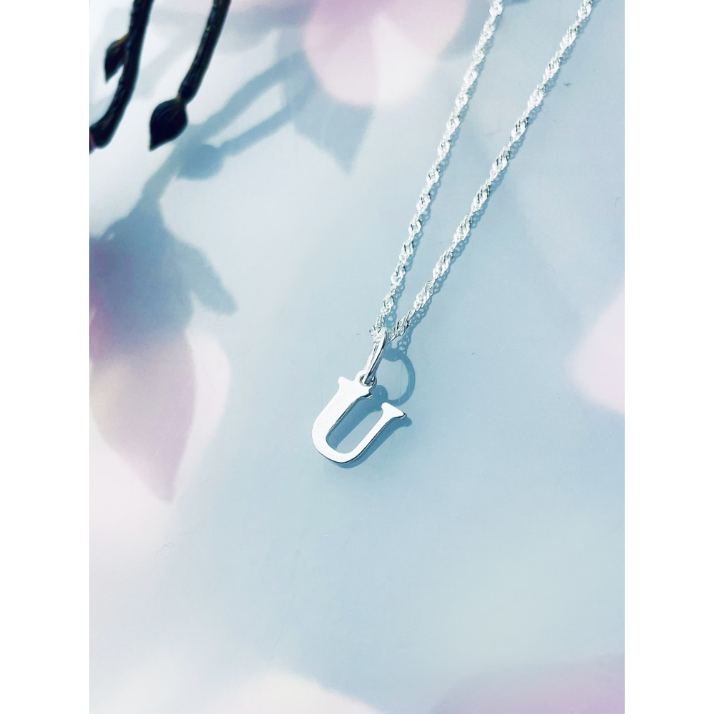 Sebrny wisiorek zawieszka literka U