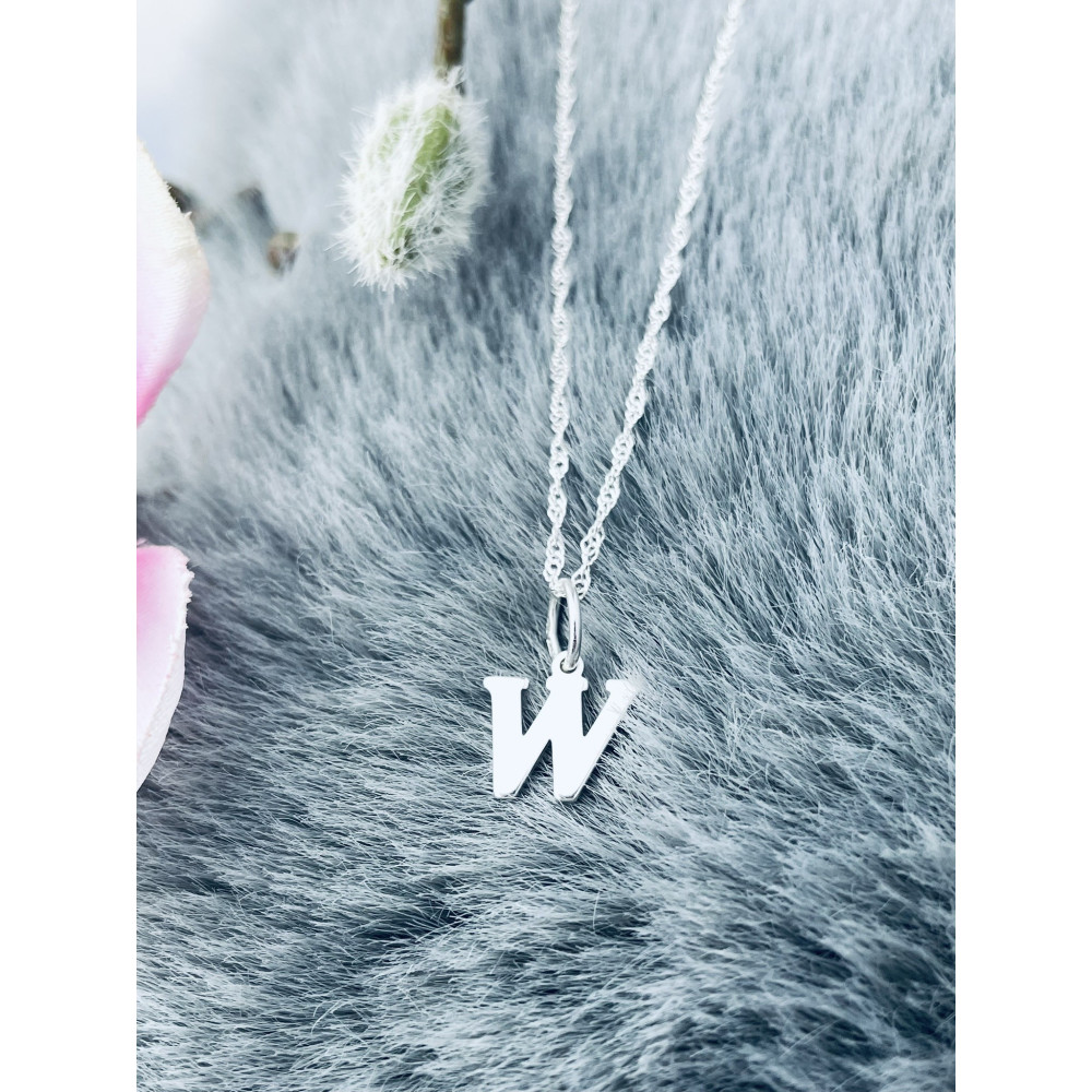 Srebrny wisiorek zawieszka literka W