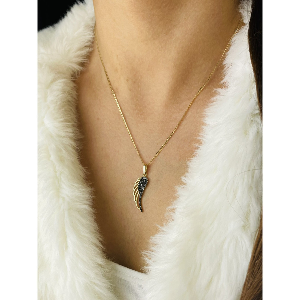 Złoty wisiorek zawieszka skrzydło z onyksem