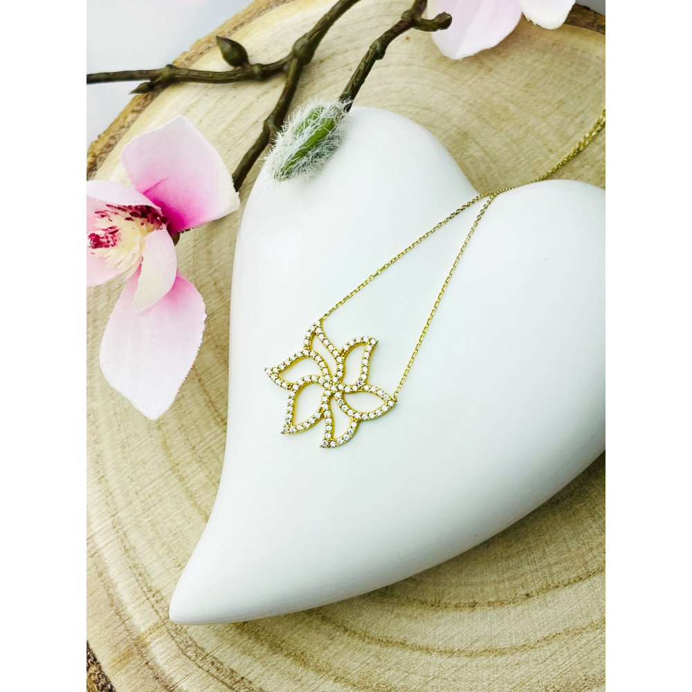 Złoty naszyjnik kwiat lotosu z cyrkoniami