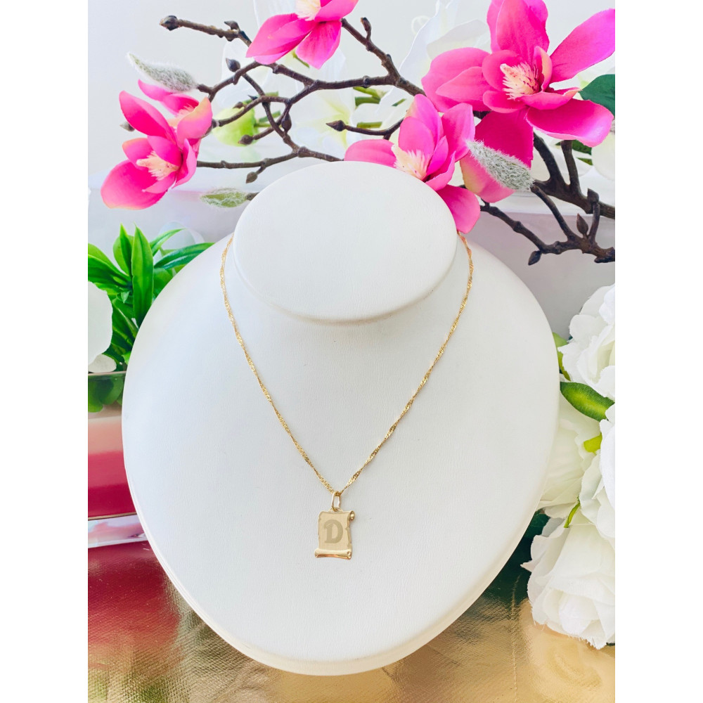 Złoty wisiorek zawieszka litera D