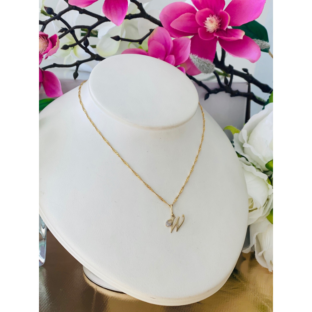 Złoty wisiorek zawieszka literka W