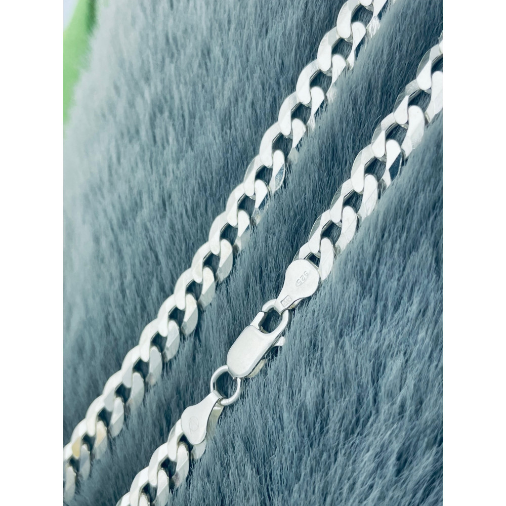 Srebrny łańcuszek pancerka