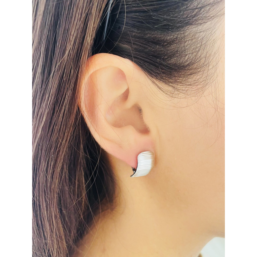 Srebrne kolczyki frezowane prążkowane prostokąt