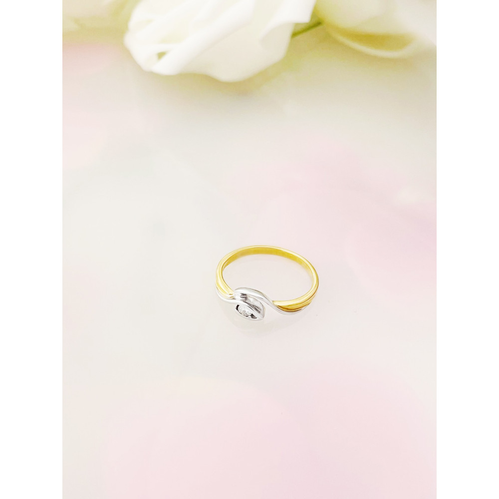 Złoty pierścionek zaręczynowy z brylantem oko fala bikolor