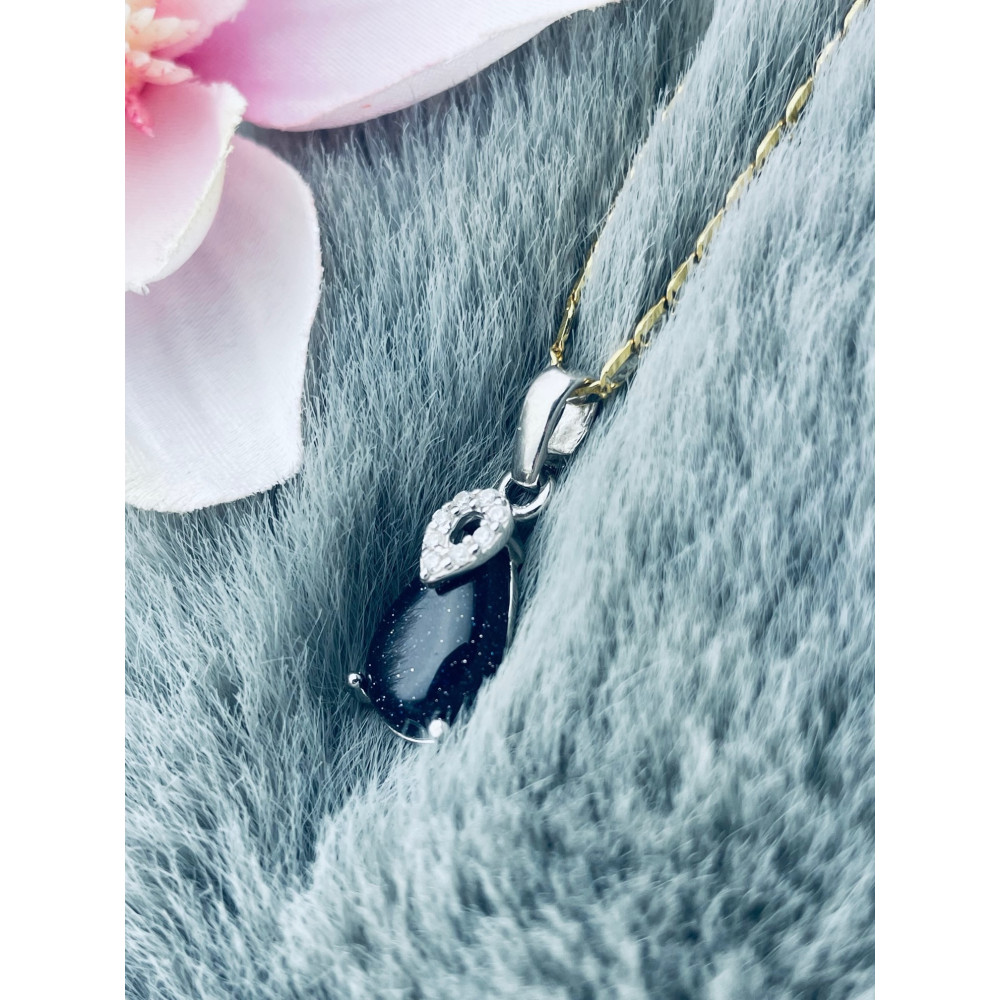 Srebrny wisiorek zawieszka Noc Kairu z cyrkoniami łezka kropla