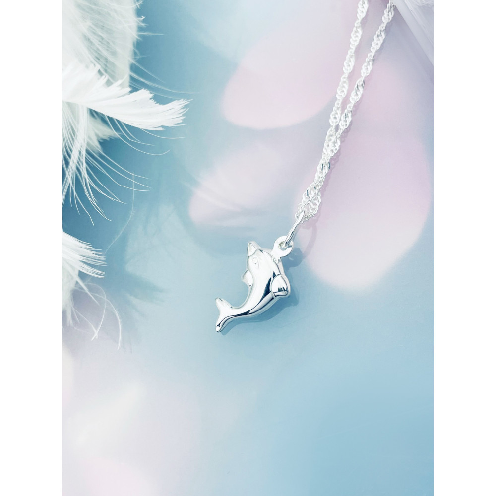 Srebrny wisiorek zawieszka delfinek figurka