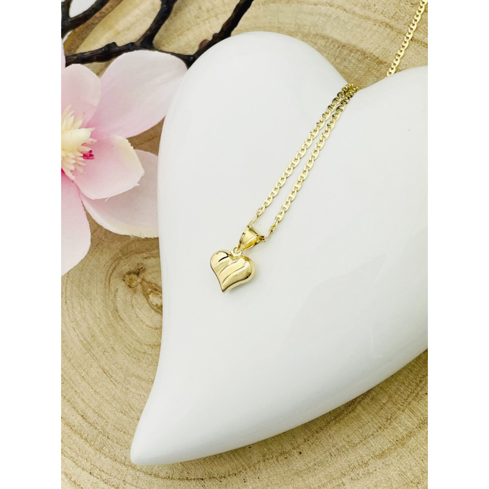 Złoty wisiorek zawieszka serce frezowane figurka