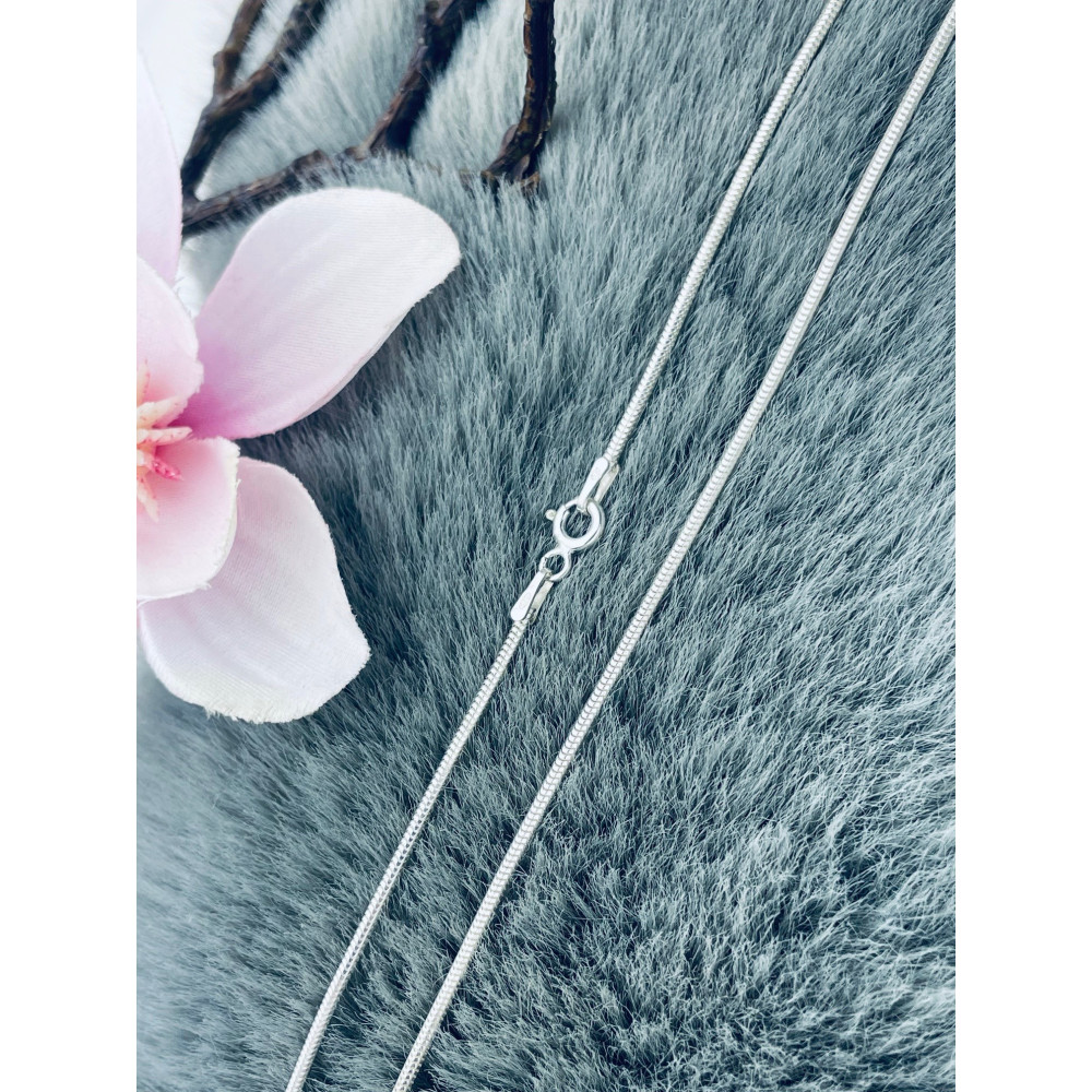 Srebrny łańcuszek żmijka wężyk