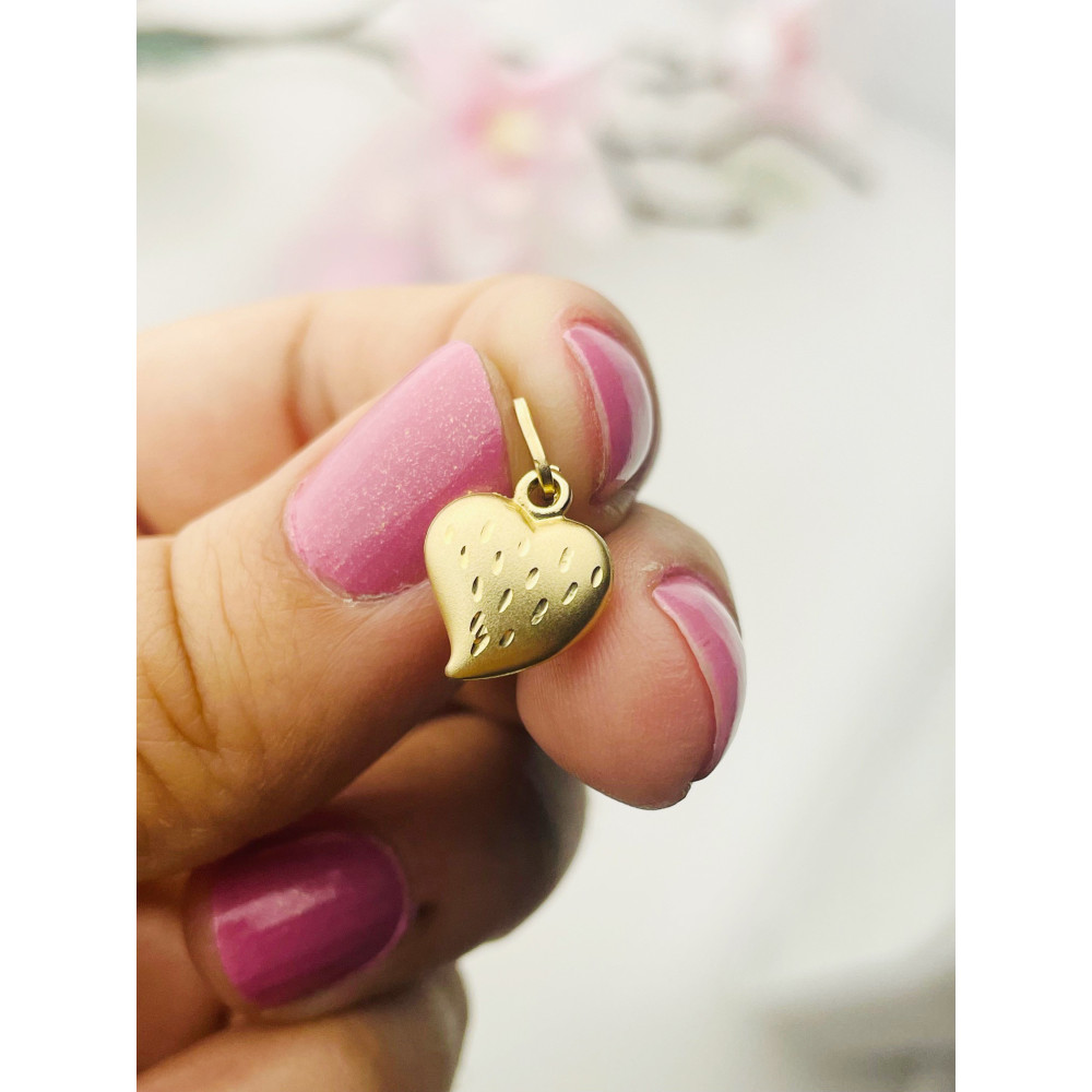 Złoty wisiorek zawieszka serce serduszko frezowane figurka
