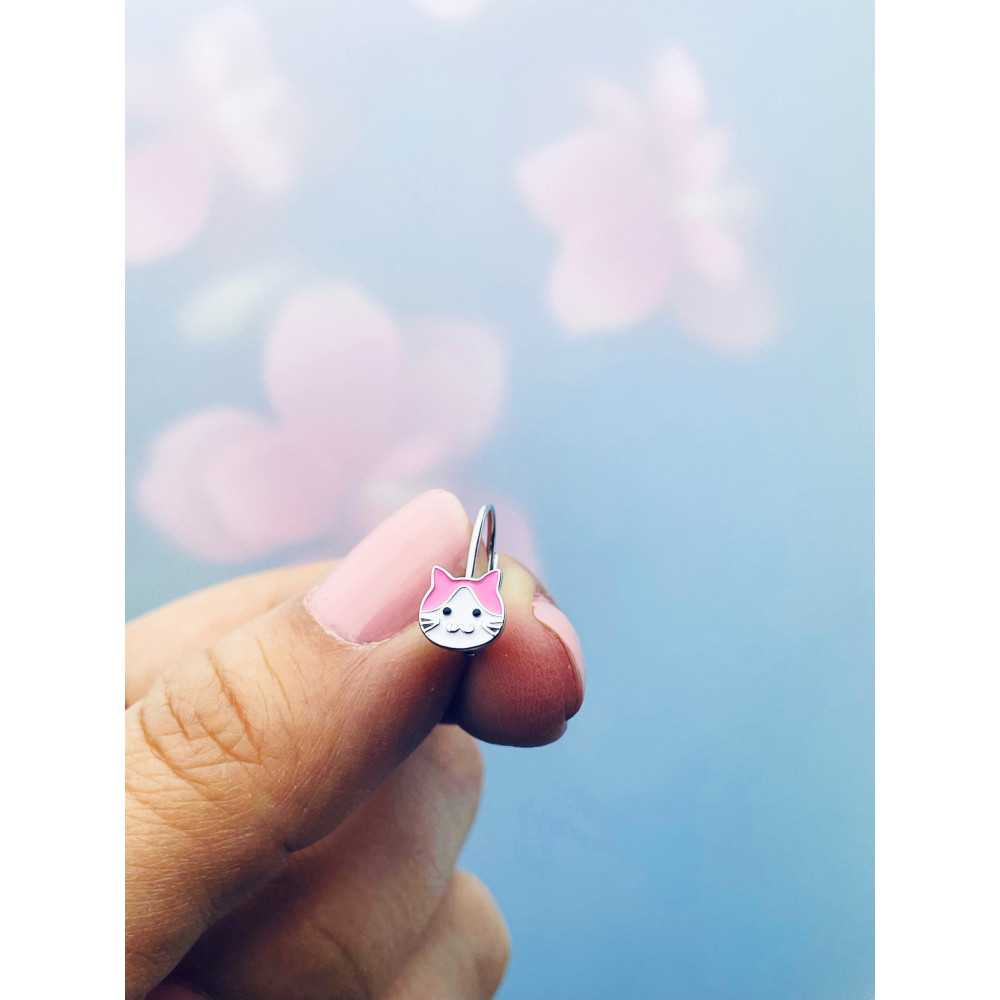 Srebrne kolczyki kotek różowy