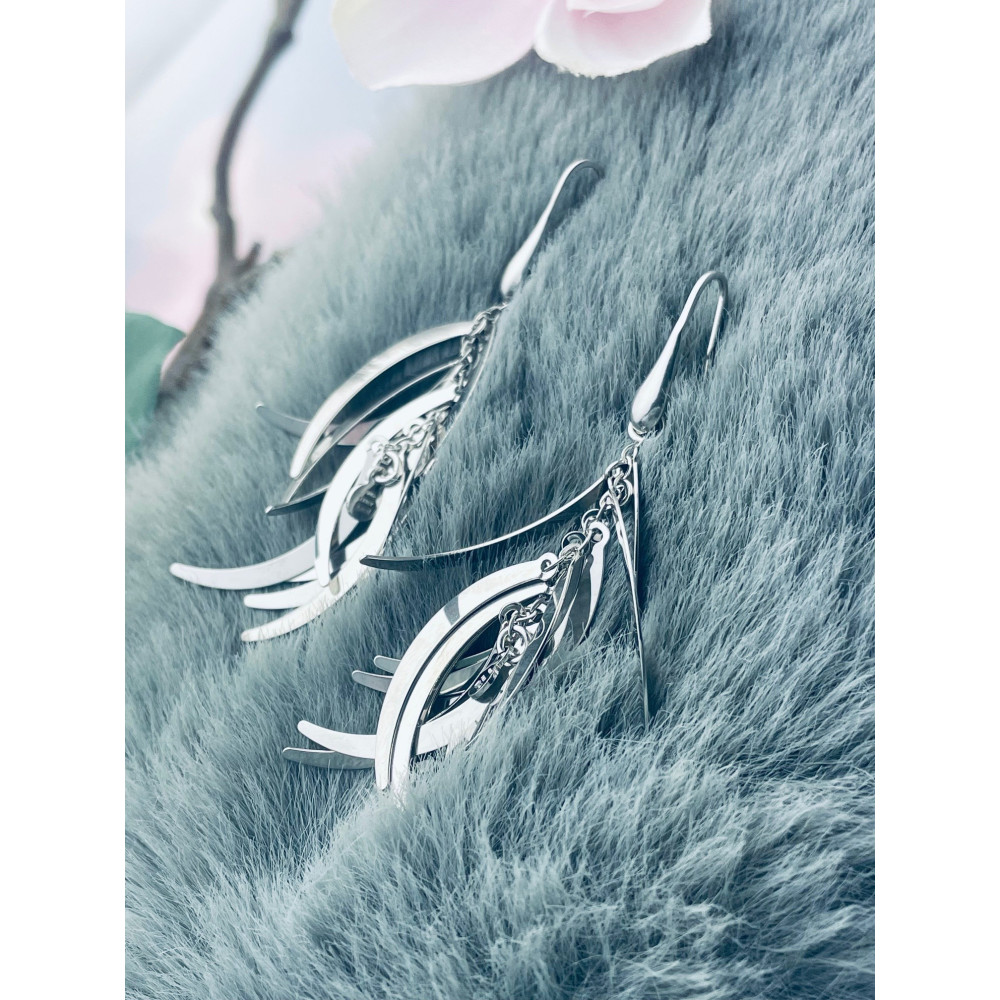 Srebrne kolczyki wiszące fantazyjne tropikalne