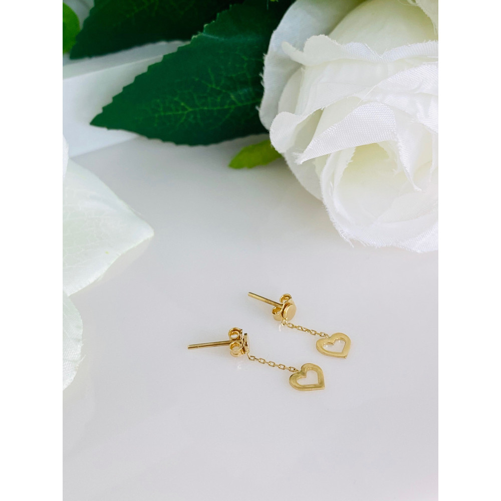 Złote kolczyki wiszące serca