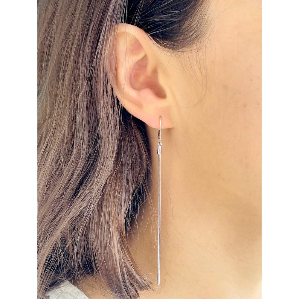 Srebrne kolczyki wiszące z łańcuszkiem żyłka