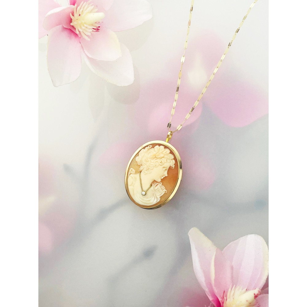 Złota broszka zawieszka Kamea z Brylantem Vintage