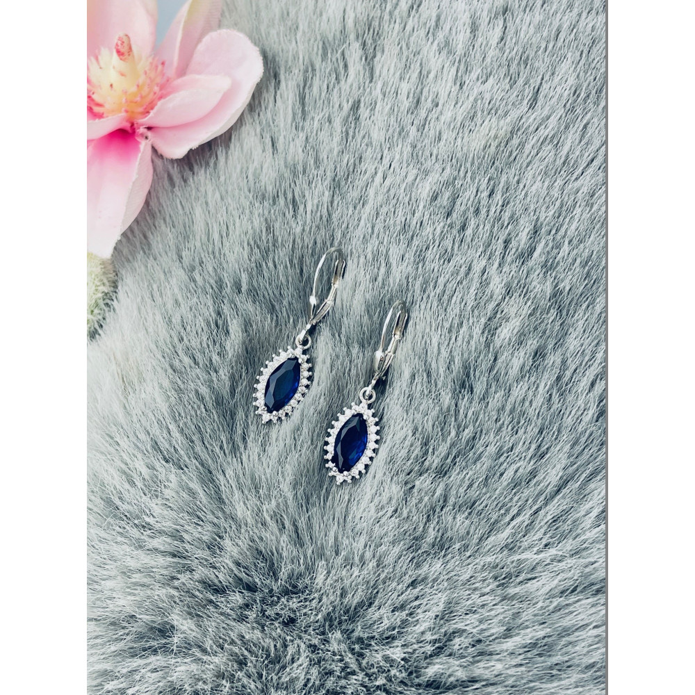 Srebrne kolczyki wiszące krople łezki z cyrkoniami szafirowe