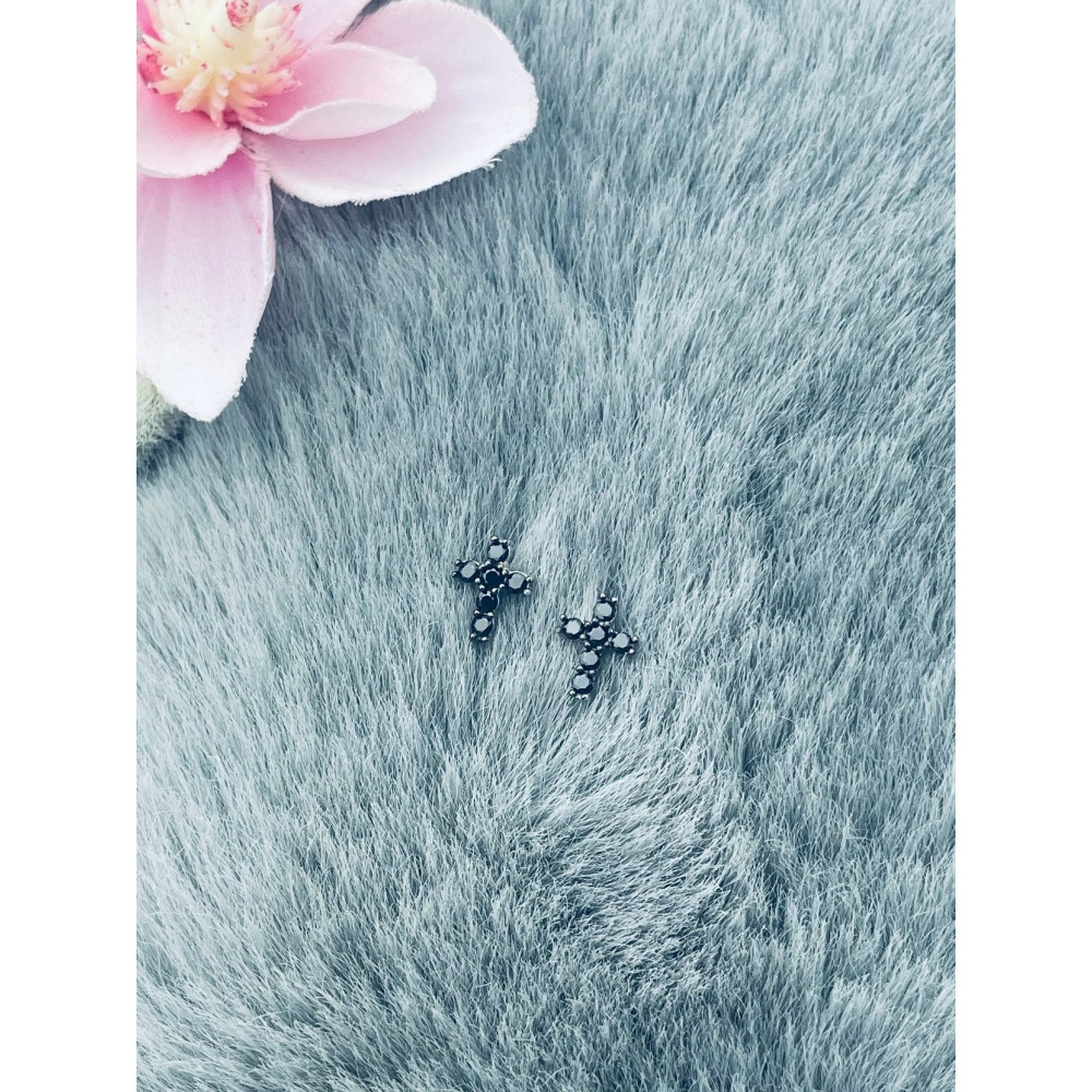 Srebrne kolczyki krzyżyki z onyksem