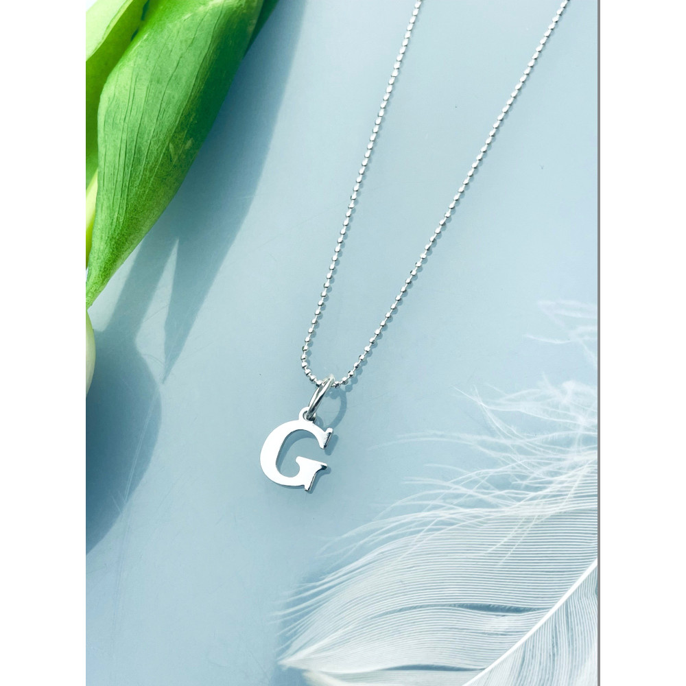Elegancki naszyjnik łańcuszek srebrny zawieszka literka litera G srebrna alfabet