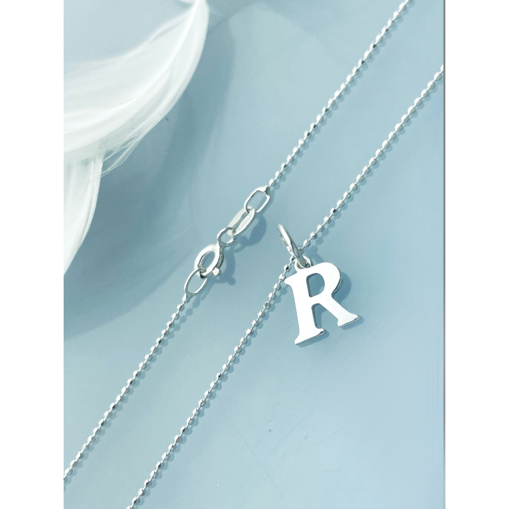 Elegancki naszyjnik łańcuszek srebrny zawieszka literka litera R srebrna alfabet