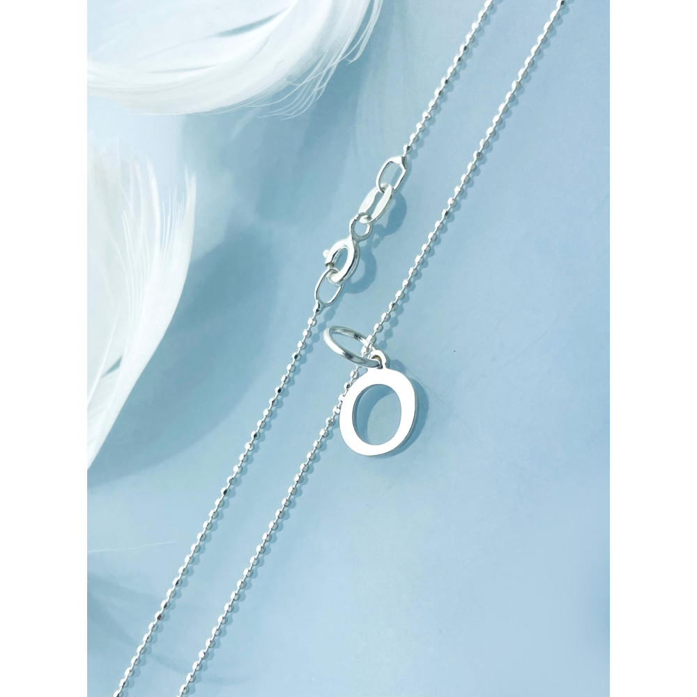 Elegancki naszyjnik łańcuszek srebrny zawieszka literka litera O srebrna alfabet