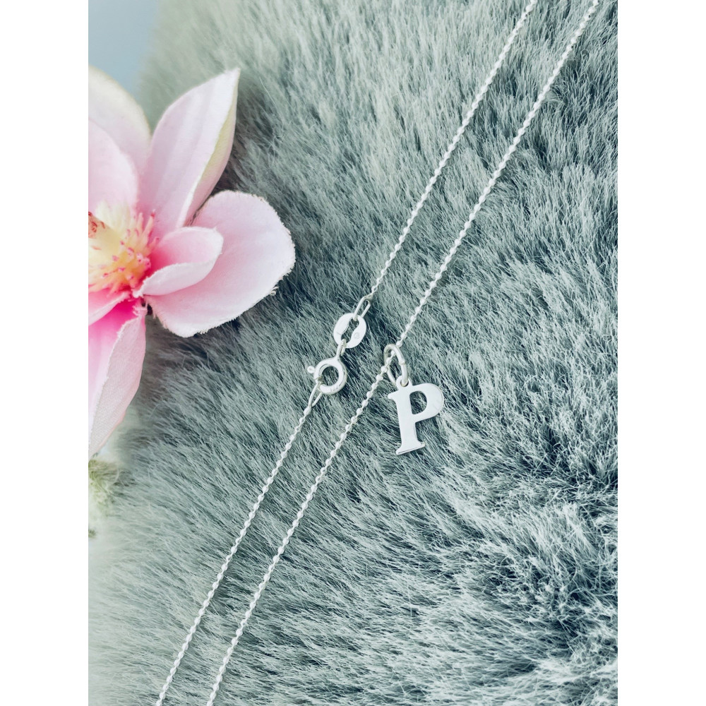 Elegancki naszyjnik łańcuszek srebrny zawieszka literka litera P srebrna alfabet