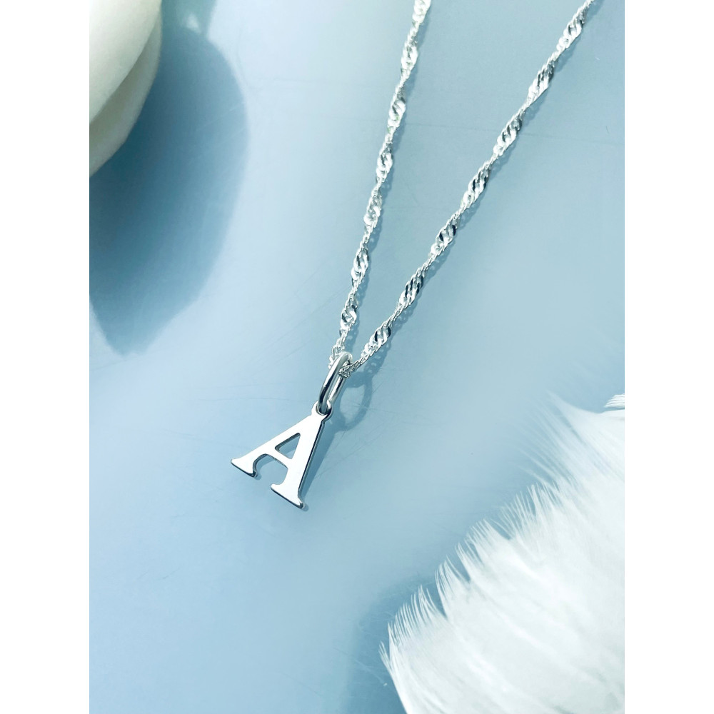 Elegancki naszyjnik łańcuszek srebrny Singapur zawieszka literka litera A srebrna alfabet