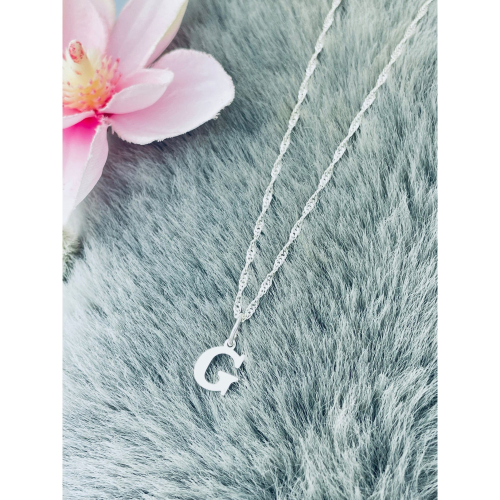 Elegancki naszyjnik łańcuszek srebrny Singapur zawieszka literka litera G srebrna alfabet