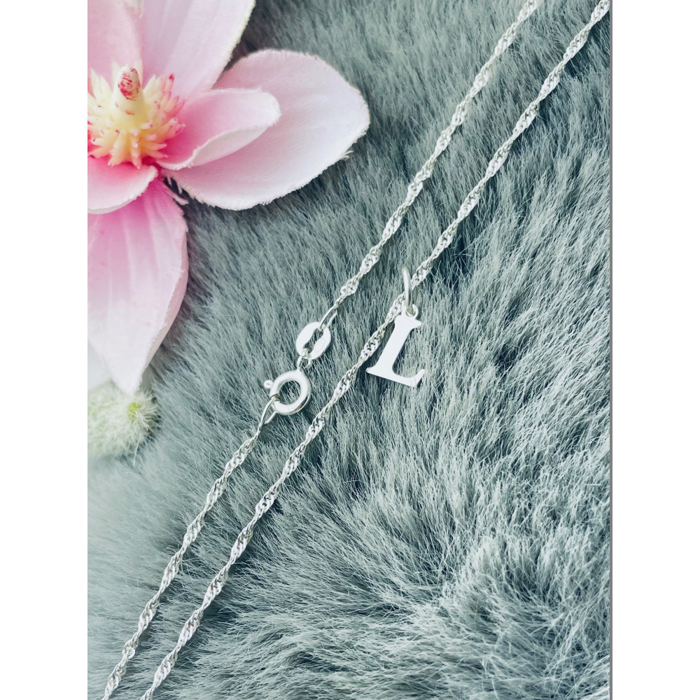 Elegancki naszyjnik łańcuszek srebrny Singapur zawieszka literka litera L srebrna alfabet