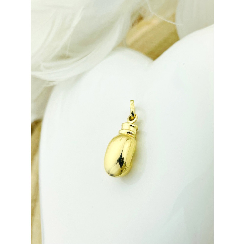 Złoty wisiorek zawieszka rękawica bokserska figurka