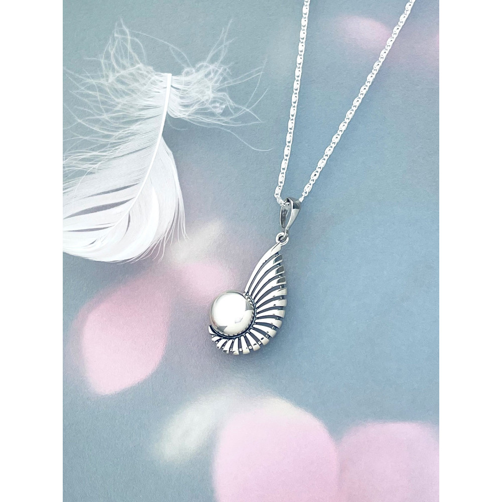 copy of Złoty wisiorek zawieszka rozeta ażurowa