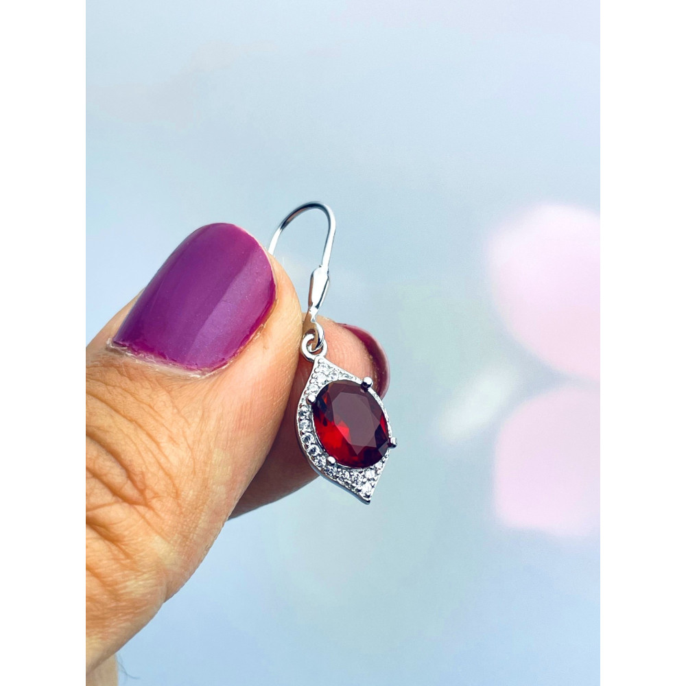 Srebrne kolczyki kocie oko z cyrkoniami rubinowe karmazycja