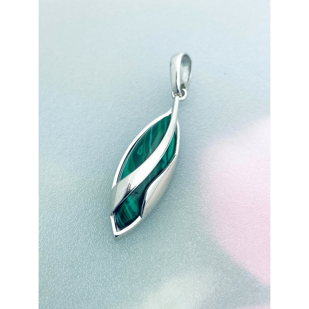 Srebrny wisiorek zawieszka kocie oko zielony obsydian