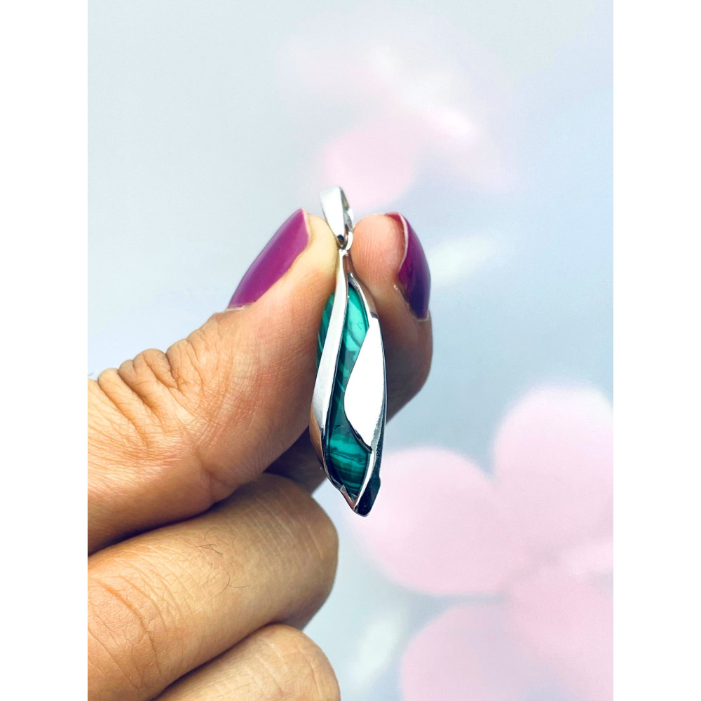 Srebrny wisiorek zawieszka kocie oko zielony obsydian