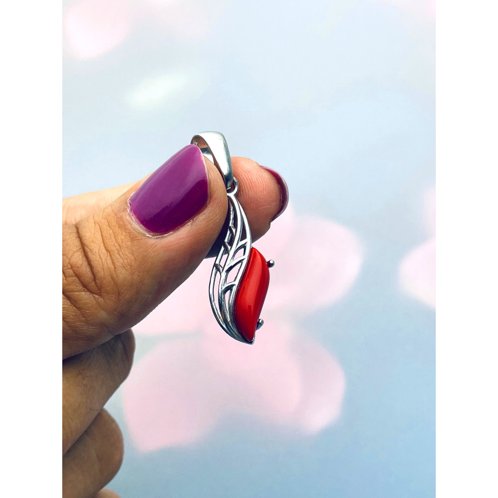 Srebrny wisiorek zawieszka koral listek