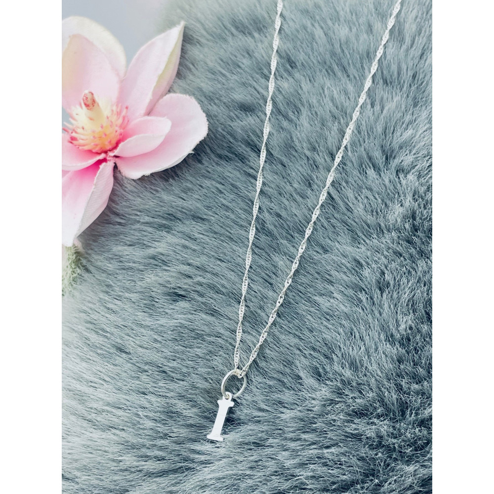 Srebrny wisiorek zawieszka literka I Alfabet