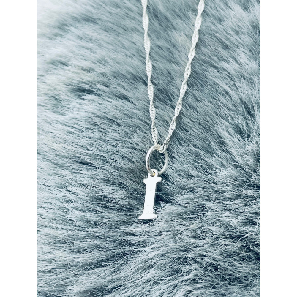 Srebrny wisiorek zawieszka literka I Alfabet