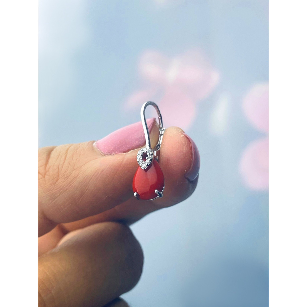 Srebrne kolczyki wiszące łezki kropelki z koralem i cyrkoniami