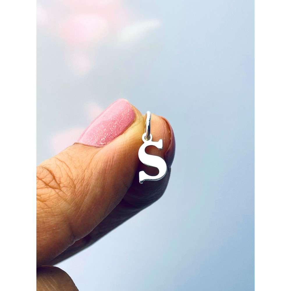 Elegancki naszyjnik łańcuszek srebrny Singapur zawieszka literka litera S srebrna alfabet