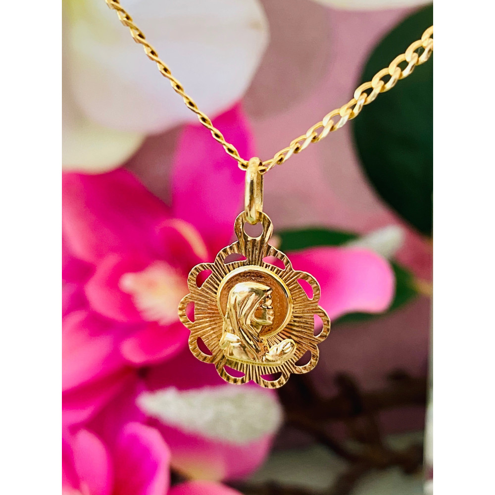 Złoty Medalik Zawieszka Matka Boska Madonna