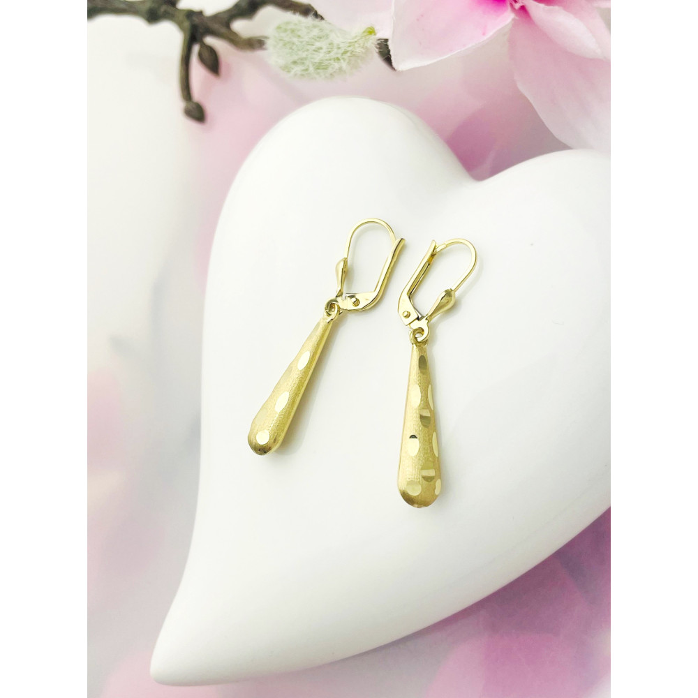 Złote kolczyki wiszące krople sople frezowane