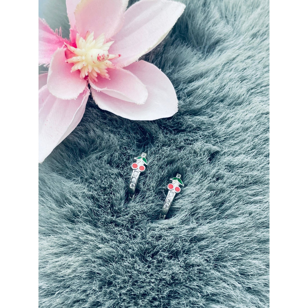 Srebrne kolczyki przecinki z cyrkoniami z kolorową wisienką