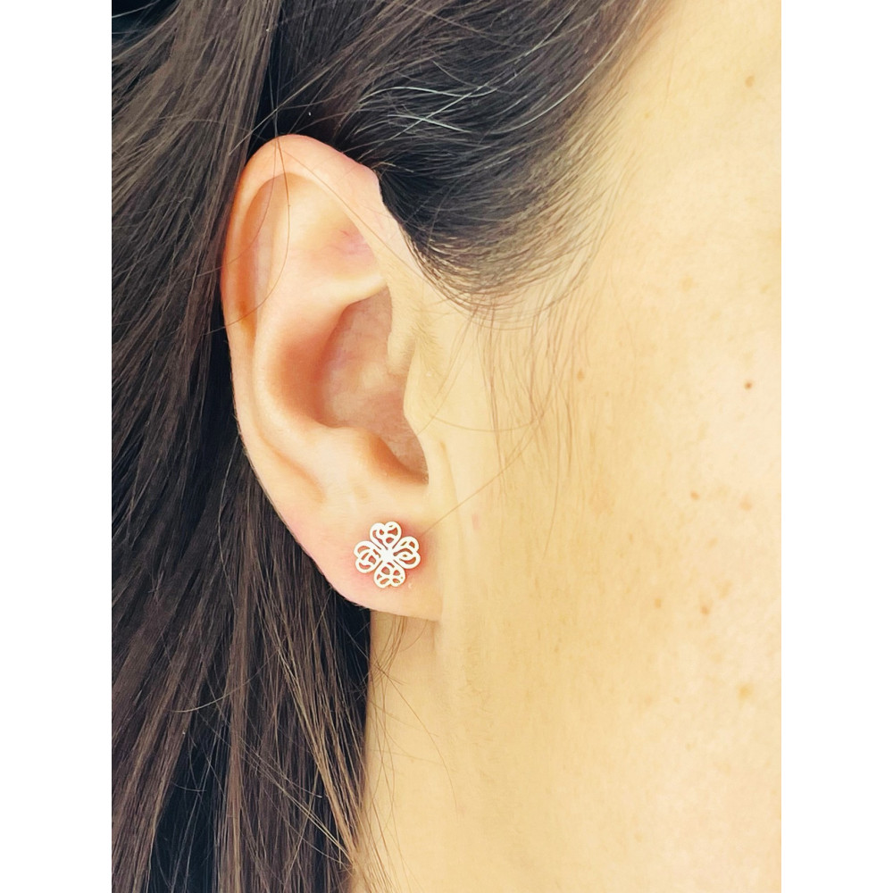 Złote kolczyki sztyfty koniczynki ażurowe