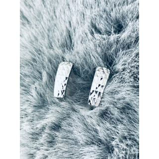 Srebrne kolczyki przecinki frezowane