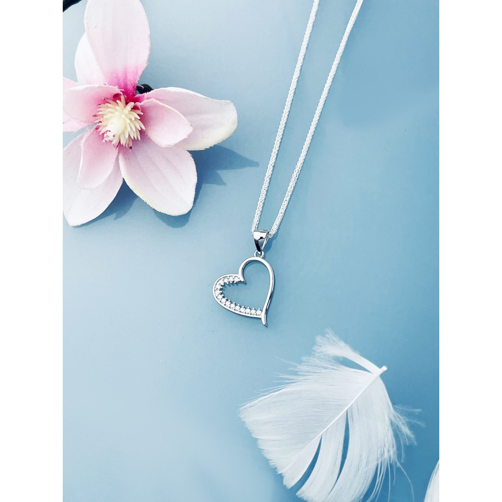 Srebrny wisiorek zawieszka serce serduszko z cyrkoniami