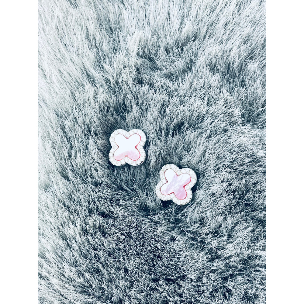 Srebrne kolczyki różowe koniczynki z cyrkoniami i masą perłową