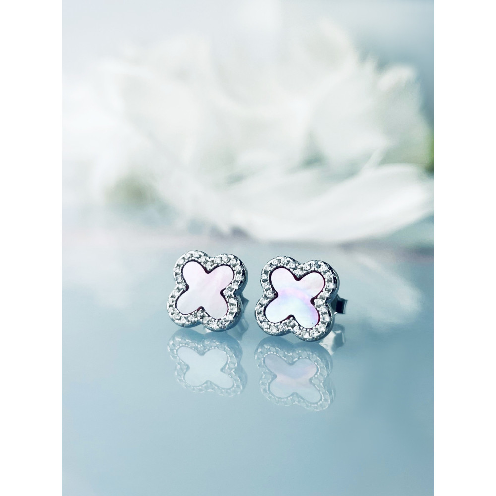 Srebrne kolczyki różowe koniczynki z cyrkoniami i masą perłową